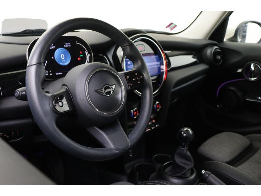 Mini One One Classic / Sportstoelen / LED / Head-Up / Navigatie / Airconditioning / Cruise Control ActivLease financial lease