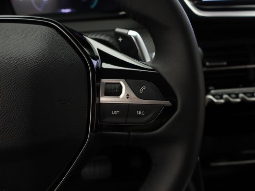 Peugeot 208 Hybrid 100 e-DCS6 Allure | Apple Carplay/Android Auto|telefoonintegratie premium | Armsteun voor ... ActivLease financial lease