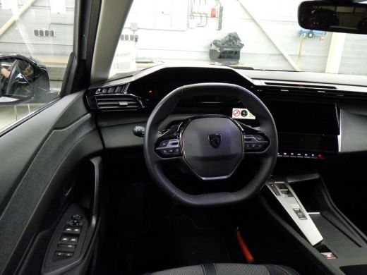 Peugeot 308 SW 1.2 PureTech Allure | Automaat | Navigatie | Camera | Trekhaak | All season | 1.400kg Trekgewi... ActivLease financial lease