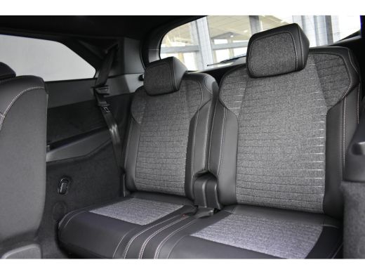 Peugeot 5008 1.6 Plug-in Hybrid 195 Allure 7p. DEMO-DEAL! | 360 Camera | Seat Pack | Drive Assist Pack | Panor... ActivLease financial lease