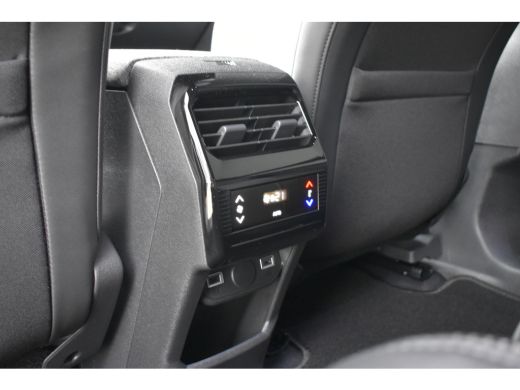 Peugeot 5008 1.6 Plug-in Hybrid 195 Allure 7p. DEMO-DEAL! | 360 Camera | Seat Pack | Drive Assist Pack | Panor... ActivLease financial lease