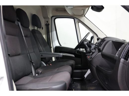 Peugeot Boxer 435 2.2 BlueHDi 140 L4H2 ActivLease financial lease