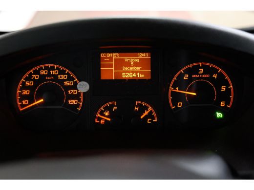 Peugeot Boxer 435 2.2 BlueHDi 140 L4H2 ActivLease financial lease