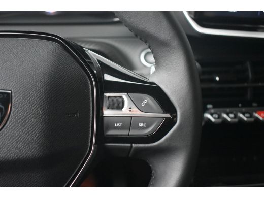 Peugeot e-2008 EV Allure Avantage 54 kWh 8 Jaar Garantie! | Navigatie | Keyless-Entry | Cruise Control | Full-LE... ActivLease financial lease