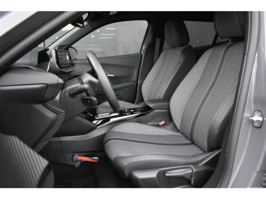 Peugeot e-2008 EV Allure Avantage 54 kWh 8 Jaar Garantie! | Navigatie | Keyless-Entry | Cruise Control | Full-LE... ActivLease financial lease