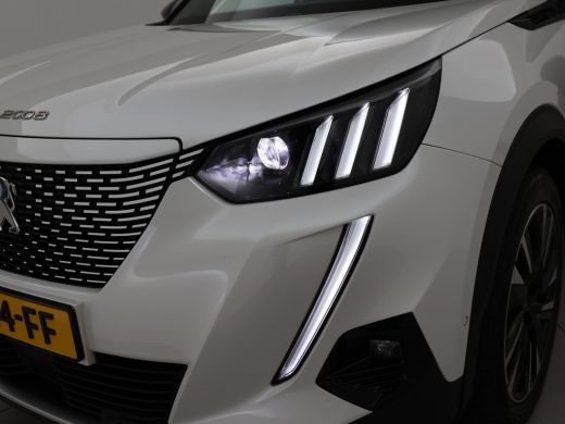 Peugeot e-2008 EV GT 50 kWh 3-FASE + ADAPTIVE CRUISE | STOELVERW. | 18 INCH | LED | APPLE CARPLAY | CAMERA ActivLease financial lease