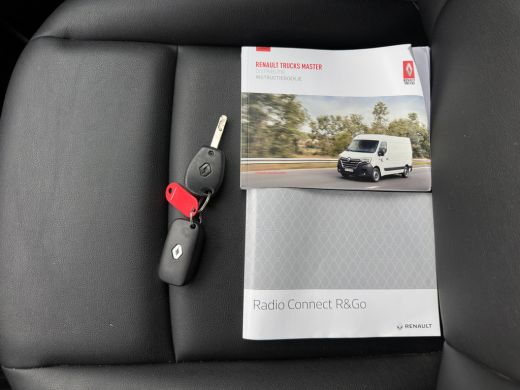 Renault Master T35 2.3 dCi 150 L3 Energy Aut. * AIRCO | CRUISE | CAMERA | COMFORT-SEATS | AIRPRESSURE-SEAT | RAD... ActivLease financial lease