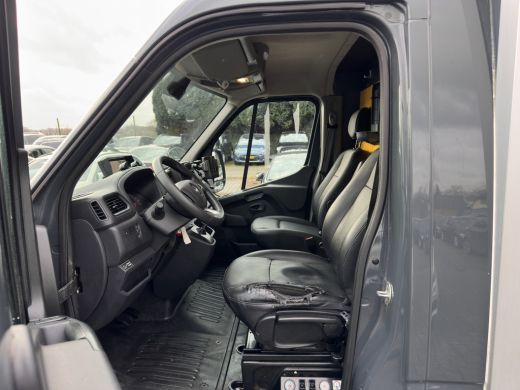 Renault Master T35 2.3 dCi 150 L3 Energy Aut. * AIRCO | CRUISE | CAMERA | COMFORT-SEATS | AIRPRESSURE-SEAT | RAD... ActivLease financial lease