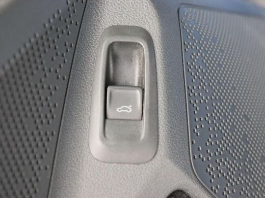 Skoda Enyaq iV 60 | Panoramadak | Adaptive Cruise | Stoelverwarming | 360 Camera | CarPlay | Navigatie | 54.980 ... ActivLease financial lease