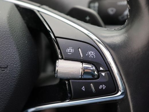 Skoda Enyaq iV 80 204 Pk Automaat | Adaptive Cruise | Stoelverwarming | Stuurverwarming | Navigatie | Trekhaak |... ActivLease financial lease