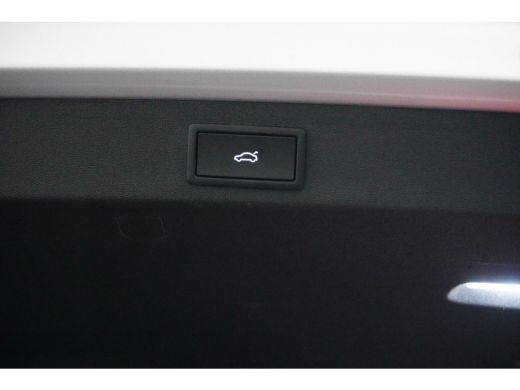 Skoda Kodiaq Sportline PHEV | Achter uitrijcamera | Elektrisch bedienbare achterklep | Verwarmd stuurwiel | St... ActivLease financial lease