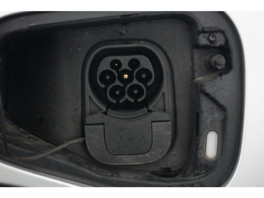 Skoda Kodiaq Sportline PHEV | Achter uitrijcamera | Elektrisch bedienbare achterklep | Verwarmd stuurwiel | St... ActivLease financial lease