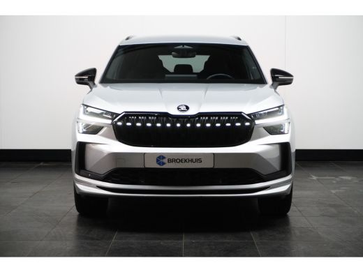 Skoda Kodiaq Sportline PHEV | Achter uitrijcamera | Elektrisch bedienbare achterklep | Verwarmd stuurwiel | St... ActivLease financial lease