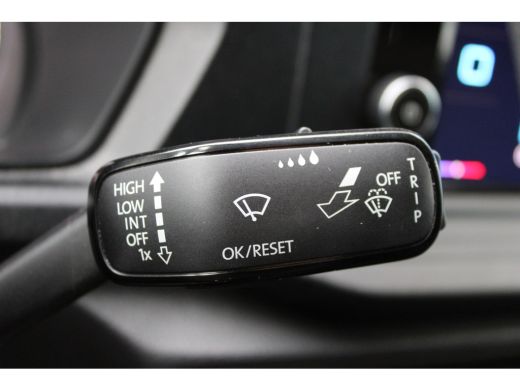 Volkswagen Caddy 2.0 TDI Economy Business 75pk | Trekhaak | Achteruitrijcamer | Airco | Apple Carplay | Betonplex ... ActivLease financial lease