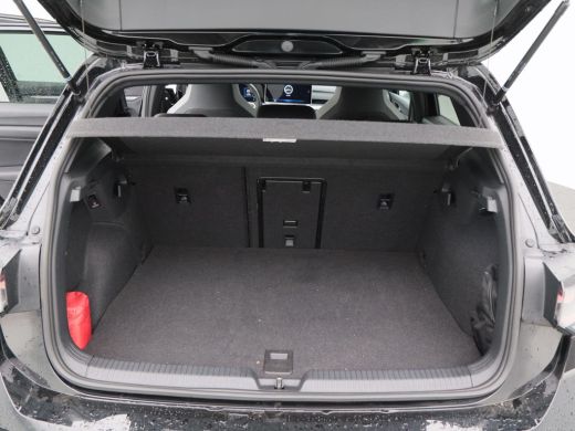 Volkswagen Golf 1.5 eHybrid 272 Pk GTE Black Style | Full LED | Panoramadak | Trekhaak | Leder | Camera | Stoelve... ActivLease financial lease