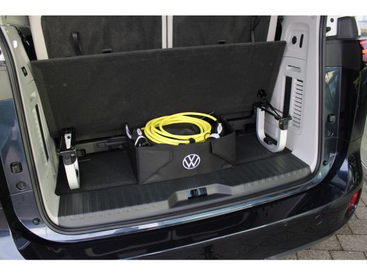 Volkswagen ID. Buzz Pro 86 kWh LWB 286 PK | 6-zits | Panoramadak | Trekhaak | Harman-Kardon | Head-up Display | Navi|... ActivLease financial lease