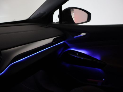 Volkswagen ID.4 FIRST 77 kWh 1st + 20 INCH LMV | TREKHAAK | CAMERA | SFEERVERLICHTING | ADAPTIVE CRUISE | STOELVERW. ActivLease financial lease