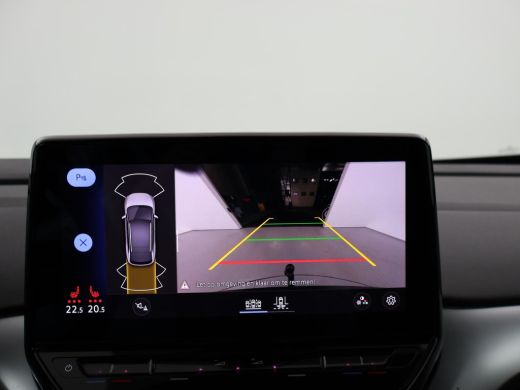 Volkswagen ID.4 FIRST 77 kWh 1st + 20 INCH LMV | TREKHAAK | CAMERA | SFEERVERLICHTING | ADAPTIVE CRUISE | STOELVERW. ActivLease financial lease