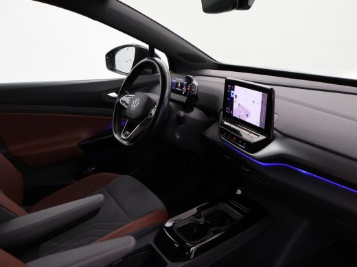 Volkswagen ID.4 FIRST 77 kWh 1st + 20 INCH LMV | TREKHAAK | CAMERA | SFEERVERLICHTING | ADAPTIVE CRUISE | STOELVERW. ActivLease financial lease