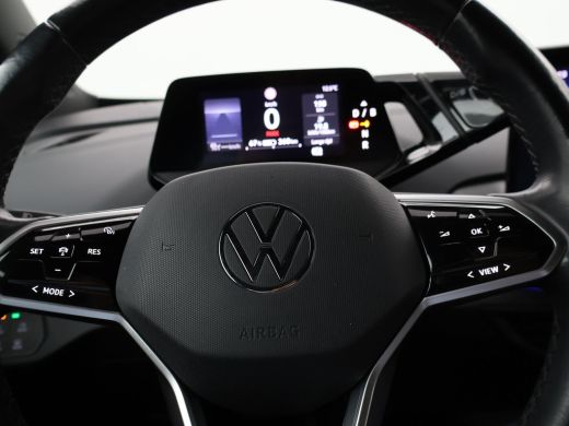 Volkswagen ID.4 FIRST 77 kWh 1st + 20 INCH LMV | TREKHAAK | CAMERA | SFEERVERLICHTING | ADAPTIVE CRUISE | STOELVERW. ActivLease financial lease