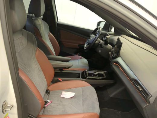 Volkswagen ID.4 First 77 kWh | Navi | Camera | Carplay | ActivLease financial lease