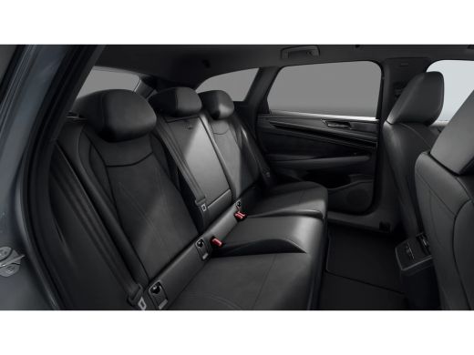 Volkswagen ID.7 Pro Limited Edition | Achterbank in ongelijke delen neerklapbaar incl. middenarmsteun en doorlaad... ActivLease financial lease