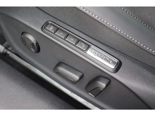 Volkswagen ID.7 Pro Limited Edition | Achterbank in ongelijke delen neerklapbaar incl. middenarmsteun en doorlaad... ActivLease financial lease