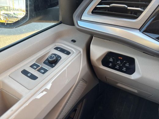 Volkswagen Multivan 1.4 eHybrid L2H1 Style | 360 camera| Elec. A-klep | ACC | Side assist | ActivLease financial lease