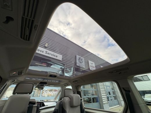 Volkswagen Multivan 1.5 eHybrid 245pk L2 Bulli Edition 4Motion DSG | Trekhaak | Navigatie | Panoramadak | Camera | 7 ... ActivLease financial lease