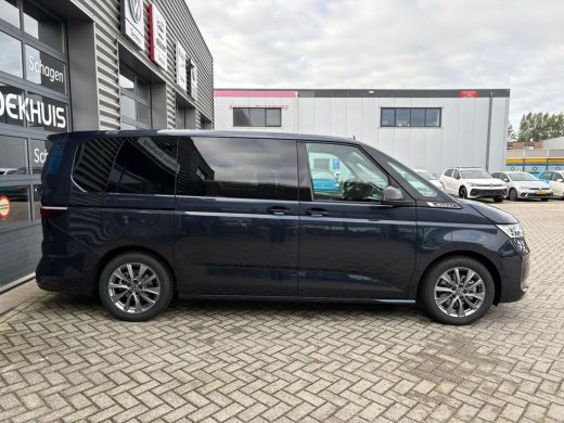 Volkswagen Multivan 1.5 eHybrid 245pk L2 Bulli Edition 4Motion DSG | Trekhaak | Navigatie | Panoramadak | Camera | 7 ... ActivLease financial lease