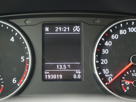 Volkswagen Transporter 2.0 TDI 150 PK DSG DUBBEL CABINE HIGHLINE + LEDER | CAMERA | LED | CARPLAY | T-EDITION ActivLease financial lease