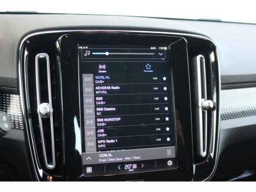 Volvo  XC40 Recharge P8 AWD R-Design | Trekh. | Keyless | LED | 19" LMV | Carplay | Navi | Cruise C. | | Trek... ActivLease financial lease