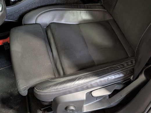 Volvo  XC40 Recharge P8 AWD R-Design ACC | BLIS | Trekh. | Camera | Keyless | Stuur & St. Verw. | LED | 19" L... ActivLease financial lease