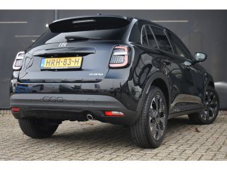 Fiat 600 1.2 Hybrid La Prima 8 Jaar Garantie! | Vol-Leder | Adaptive Cruise | Massage | Elektr. Achterklep...