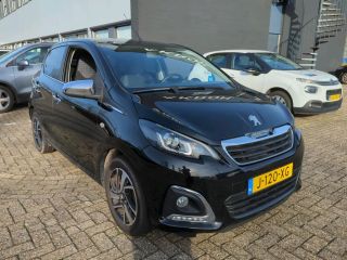 Peugeot 108 1.0 e-VTi Allure | Navi by app | Climate control | Camera | LED | Mistlampen | Lichtmetaal |