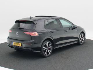 Volkswagen Golf 1.5 eHybrid 272 Pk GTE Black Style | Full LED | Panoramadak | Trekhaak | Leder | Camera | Stoelve...