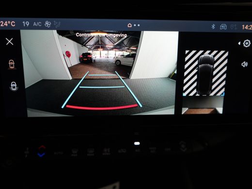 Alfa Romeo Junior 1.2 Turbo Hybrid Ibrida Speciale | Achterbank in delen neerklapbaar | Achteruitrijcamera | Airco ... ActivLease financial lease