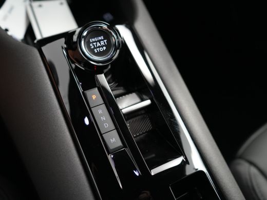 Alfa Romeo Junior 1.2 Turbo Hybrid Ibrida Speciale | Achterbank in delen neerklapbaar | Achteruitrijcamera | Airco ... ActivLease financial lease