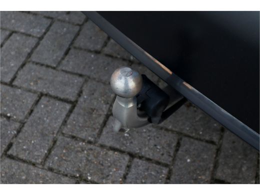 BMW 3 Serie 330e High Ex M-Sport Frozen / Glazen dak / Adaptief onderstel / Electrische stoelen / ActivLease financial lease