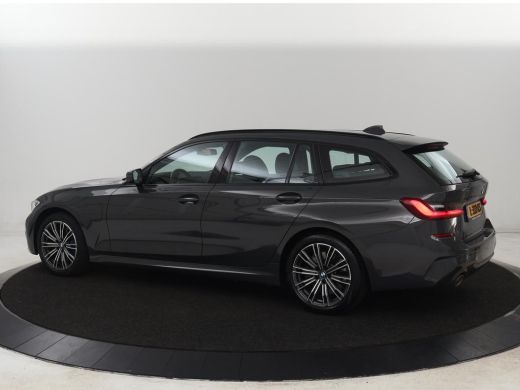 BMW 3 Serie 330e M Sport | Leder | Stoelverwarming | Carplay | Sportstoelen | Laserlicht | Live Cockpit | Sfe... ActivLease financial lease