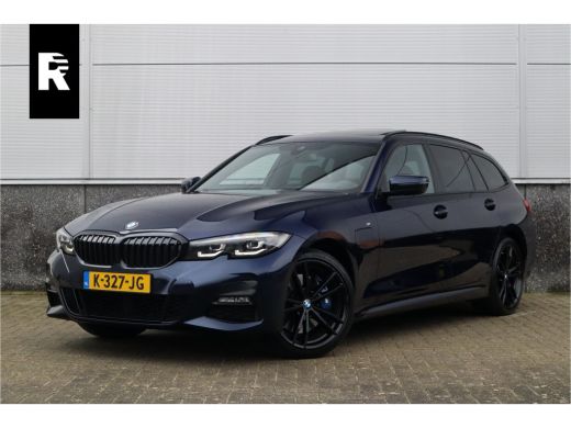 BMW 3 Serie Touring 330e xDrive M-Sport Panorama / 19inch / Harman Kardon /