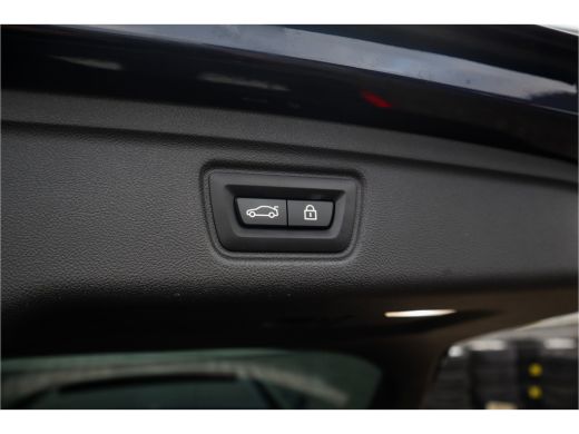 BMW 3 Serie Touring 330e xDrive M-Sport Panorama / 19inch / Harman Kardon / ActivLease financial lease