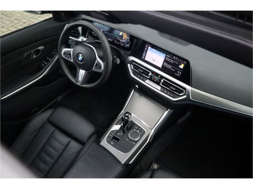 BMW 3 Serie Touring 330e xDrive M-Sport Panorama / 19inch / Harman Kardon / ActivLease financial lease
