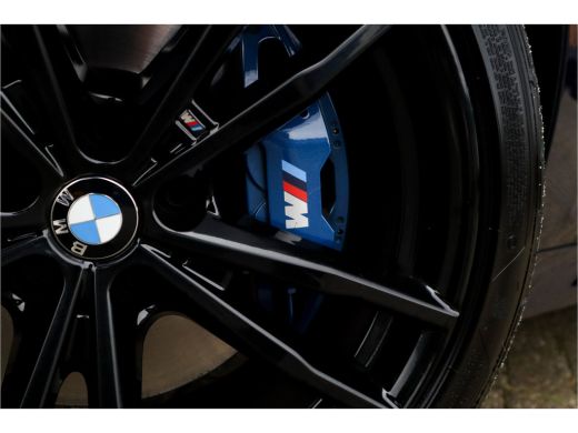 BMW 3 Serie Touring 330e xDrive M-Sport Panorama / 19inch / Harman Kardon / ActivLease financial lease