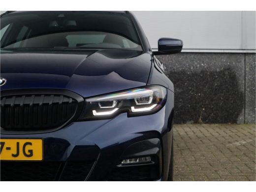 BMW 3 Serie Touring 330e xDrive M-Sport Panorama / 19inch / Harman Kardon / ActivLease financial lease