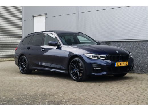 BMW 3 Serie Touring 330e xDrive M-Sport Panorama / 19inch / Harman Kardon / ActivLease financial lease