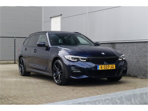 BMW 3 Serie Touring 330e xDrive M-Sport Panorama / 19inch / Harman Kardon / ActivLease financial lease