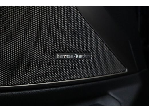 BMW 3 Serie Touring 330e xDrive M-Sport Panorama / 19inch / Harman Kardon / ActivLease financial lease