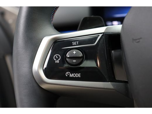 BMW i5 M60 xDrive / Panoramadak / Adaptief M Onderstel Professional / Stoelventilatie / Bowers & Wilkins... ActivLease financial lease