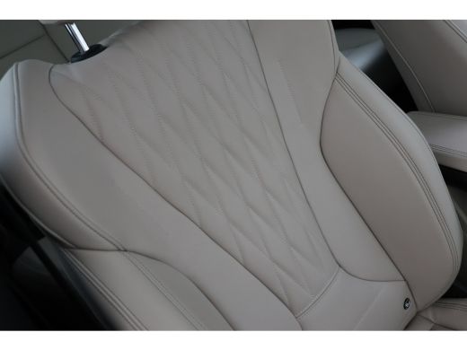 BMW iX1 xDrive30 M Sport / Trekhaak / Sportstoelen / M Adaptief onderstel / Comfort Access / Adaptieve LE... ActivLease financial lease